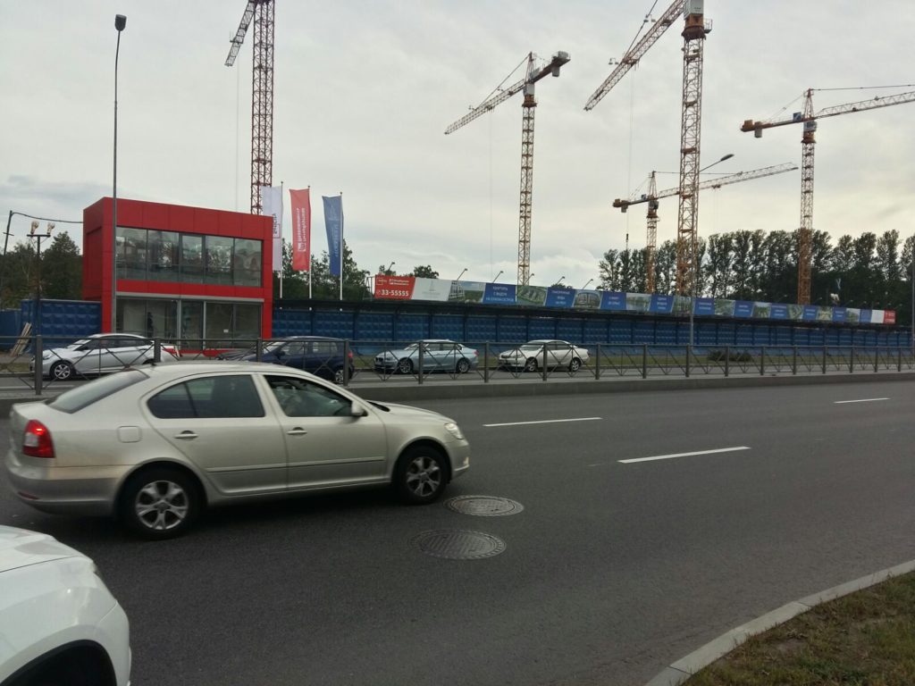 Оформление ЖК "Стокгольм" во время строительства
