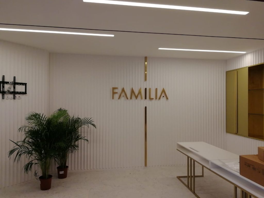 Оформление офиса продаж ЖК "Familia"